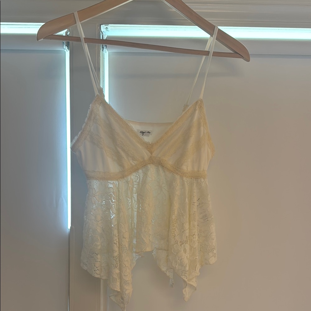 White Lace KIMCHI BLUE Going-Out Top